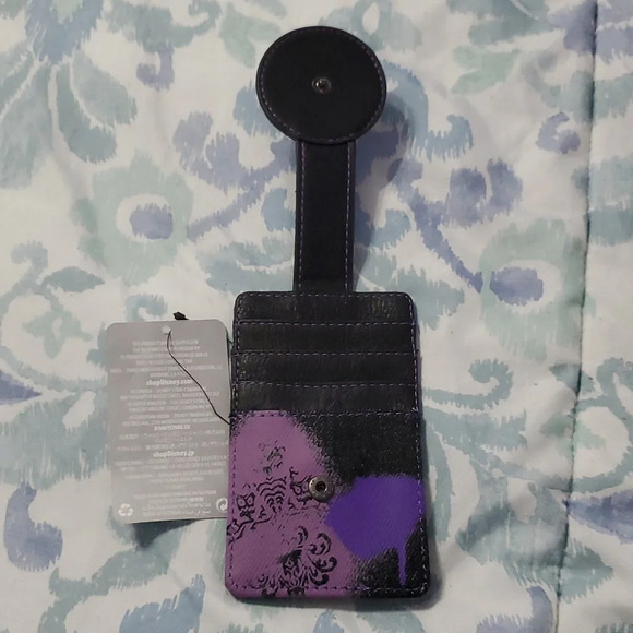Disney Parks Exclusive The Haunted Mansion Card Wallet - Picture 5 of 5
